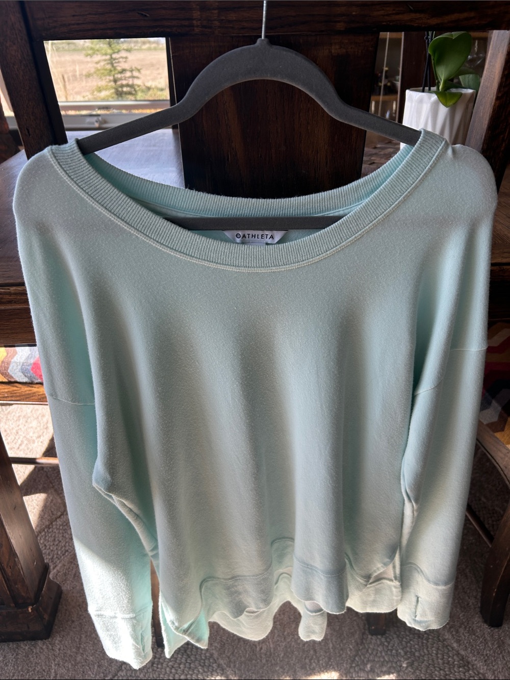 Athleta Mint Green Lightweight Crew Sweatshirt